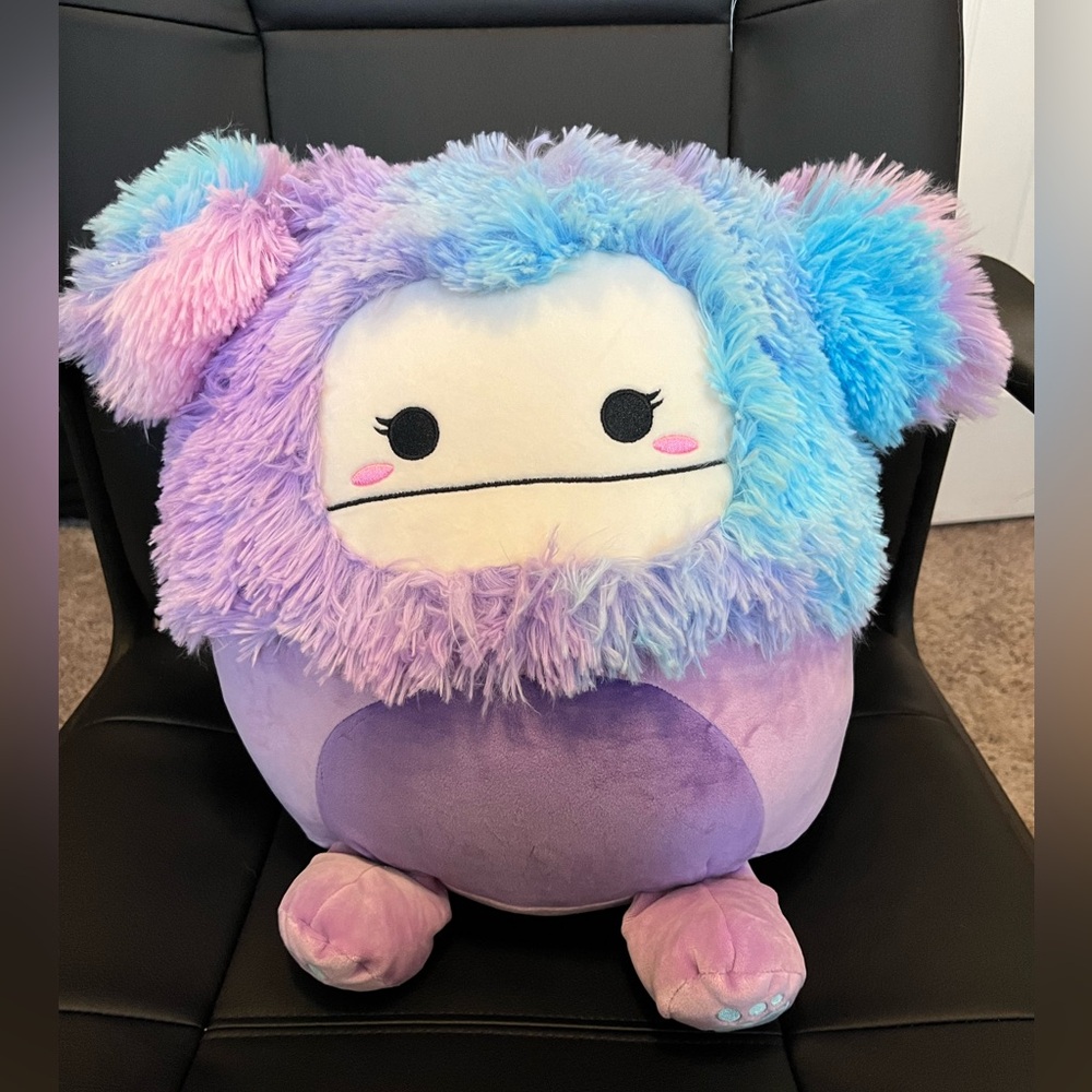 Eden the Bigfoot Squishmallow 12” NWT